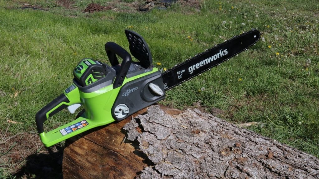 9 Best All Around Chainsaws for Firewood Cutting - No Trouble to Get the Job Done